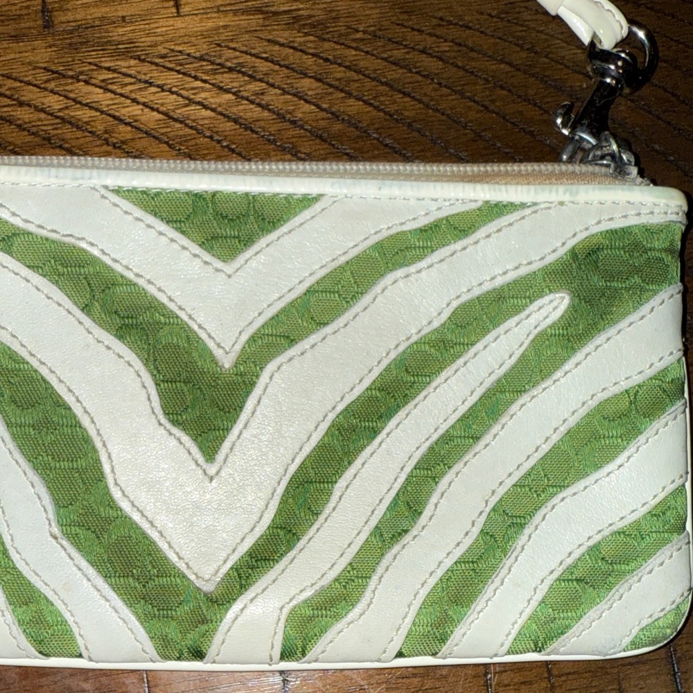 Coach Green and white Women's Wristlet - Picture 8 of 17